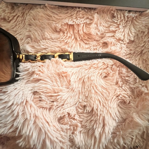 PRICE Drop! 🌟 Sophisticated and Classy Chanel Sunglasses- Iconic Style! - Picture 7 of 9